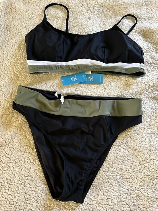 Cupshe Other - Cupshe Black Bikini with Olive and White Stripes